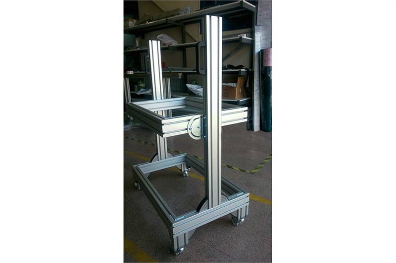 Shelf shim SLT8